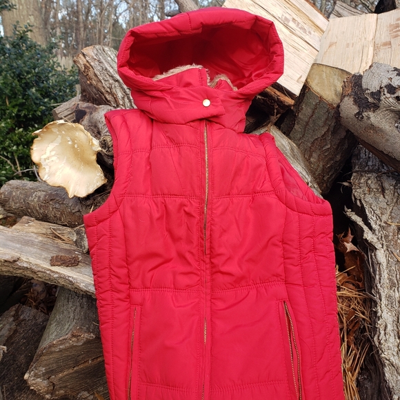 Love Tree ladies red flag fur quilted vest size s - Picture 2 of 6